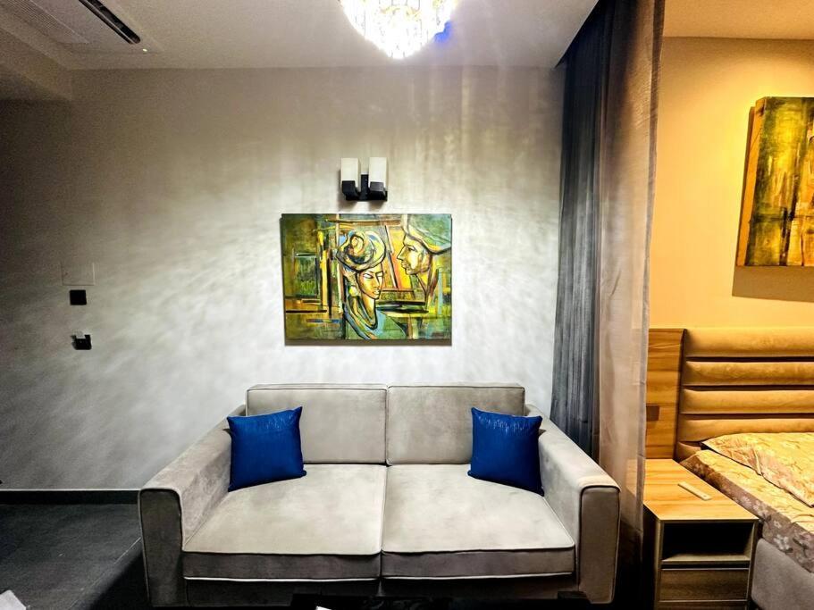 Cloud Stay@41St Floor Noida Exterior photo