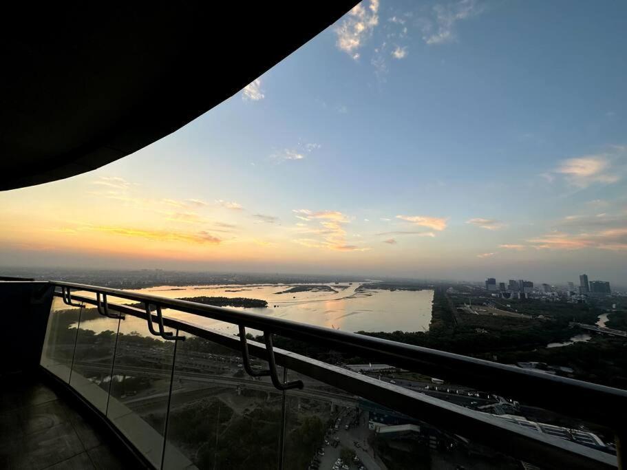 Cloud Stay@41St Floor Noida Exterior photo