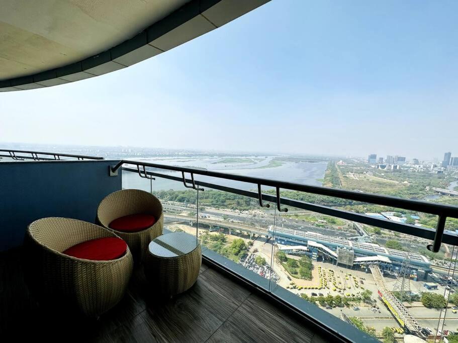 Cloud Stay@41St Floor Noida Exterior photo