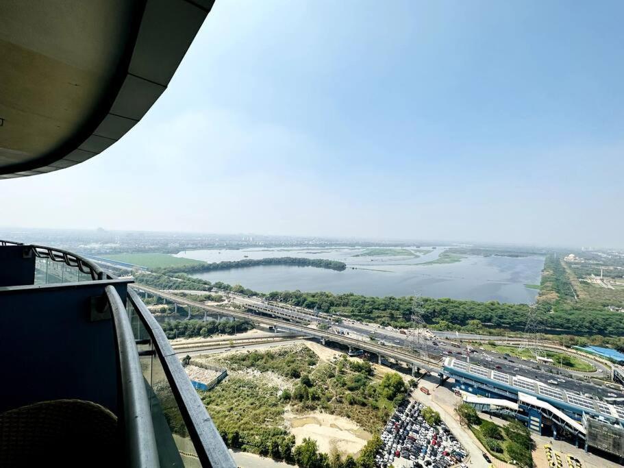 Cloud Stay@41St Floor Noida Exterior photo